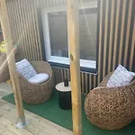 Retro Chic Avec En Terrasse *